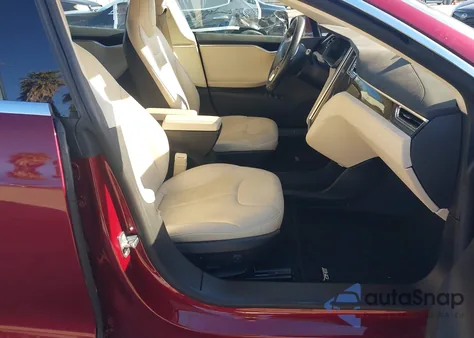 2012 Tesla Model S Signature z USA, uszkodzony, nr VIN 5YJSA1DN8CFS00373